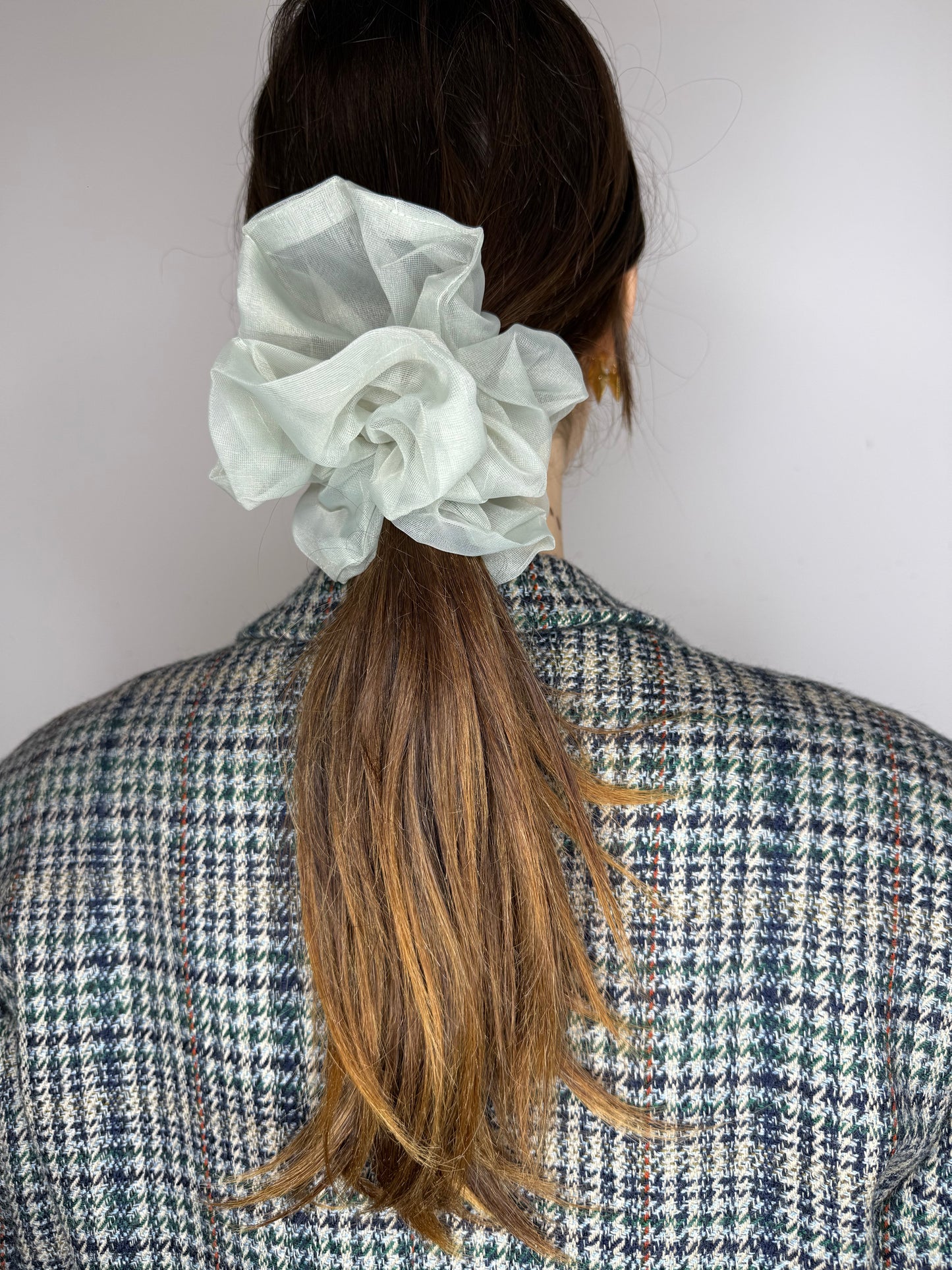 SCRUNCHIES in organza verde acqua