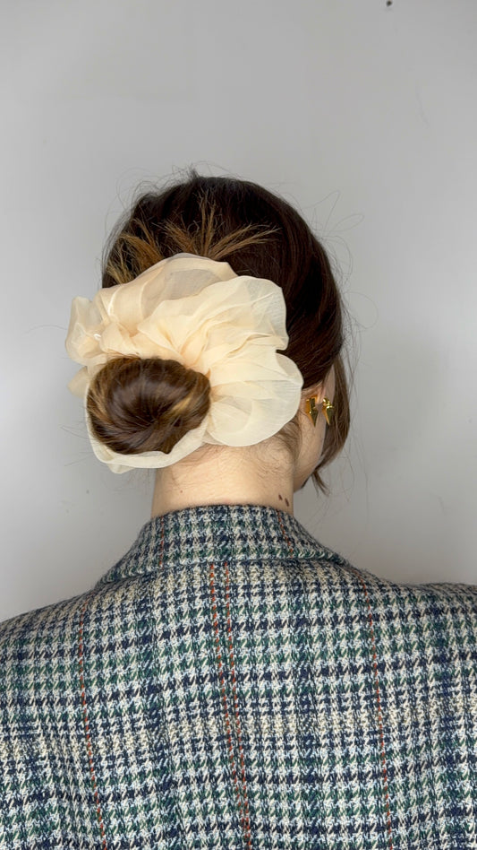 SCRUNCHIES in organza color panna